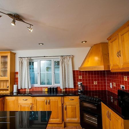 Bradog House - Beautiful 4 Bedroom House In Central Бундоран Екстериор снимка